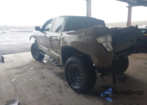 2021 Nissan Titan Pro-4X 4X4 из США, поврежденный, VIN 1N6AA1ED4MN504382